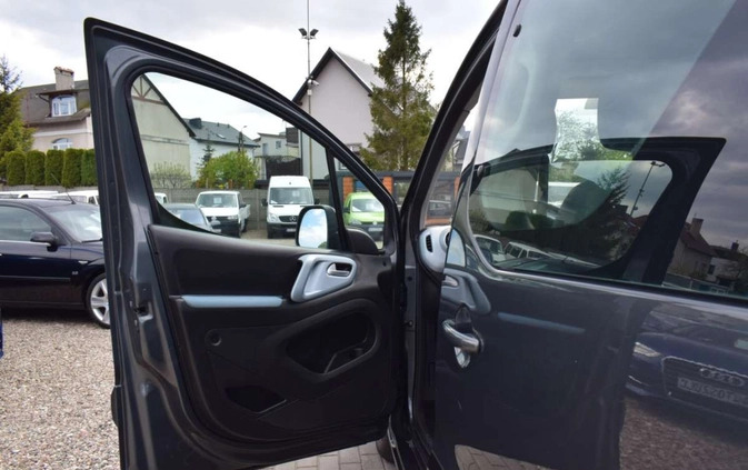 Citroen Berlingo cena 34800 przebieg: 150756, rok produkcji 2014 z Dobrzyca małe 667
